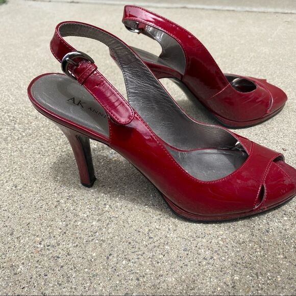 🍄 AK Anne Klein Red Strappy Open Toe Pumps - Picture 6 of 10